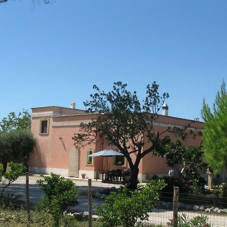 Villa Rita Bed & Breakfast Campi Salentina Bagian luar foto